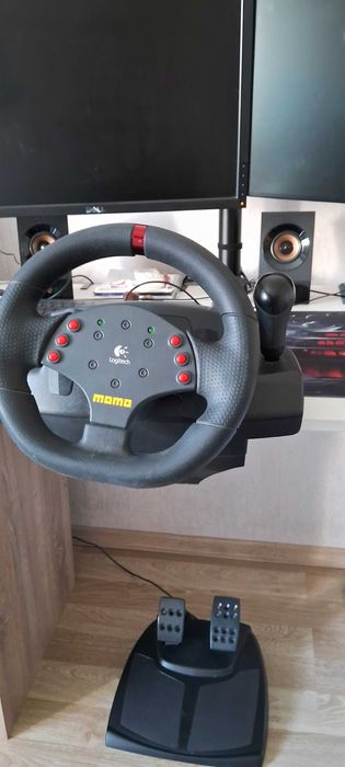 Волан Logitech Momo