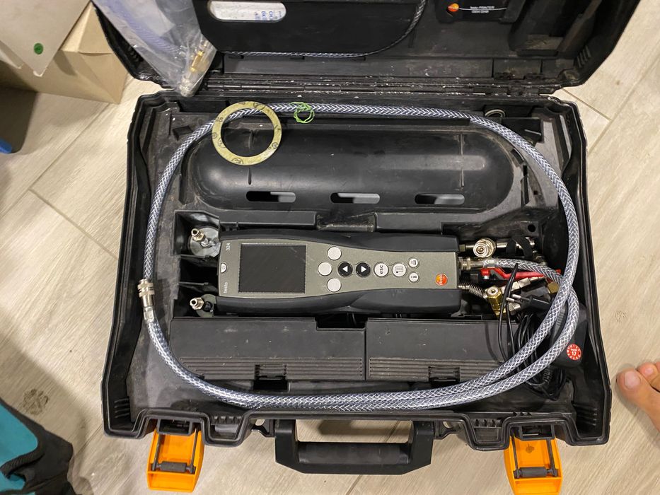 set Pro testo 324 - Instrument de măsurare a presiunii și scurgerilor