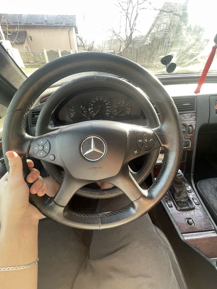 vand volan mercedes w204