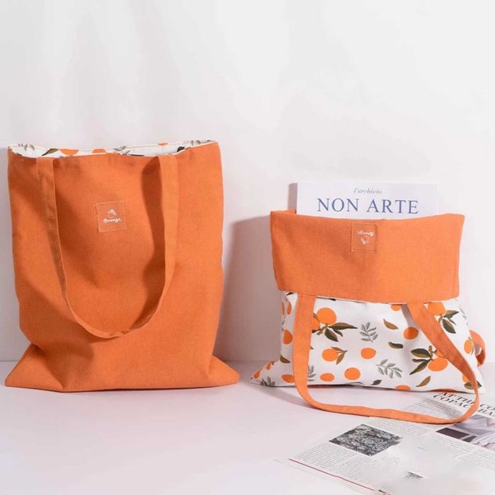Vand stoc marfa - genti de vara si portfarduri pentru cosmetice