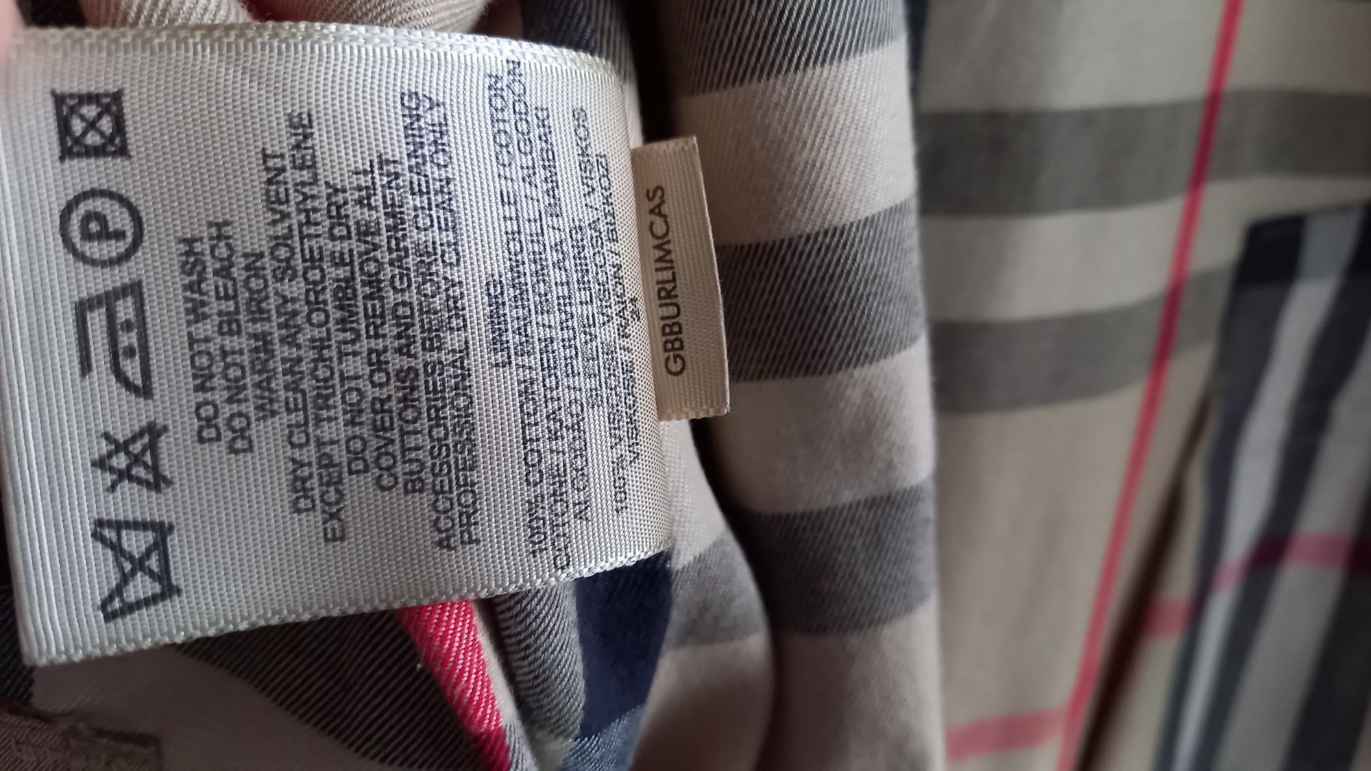 Pardesiu BURBERRY vintage nr.XL original