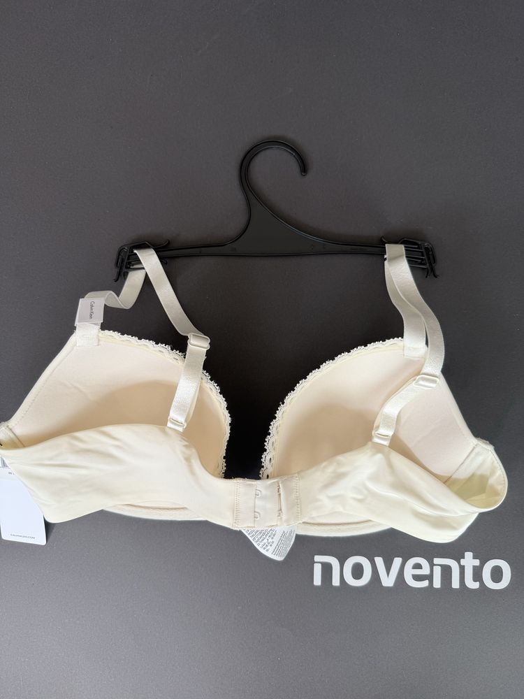 Сутиен в цвят екрю Calvin Klein /75С, 80С/