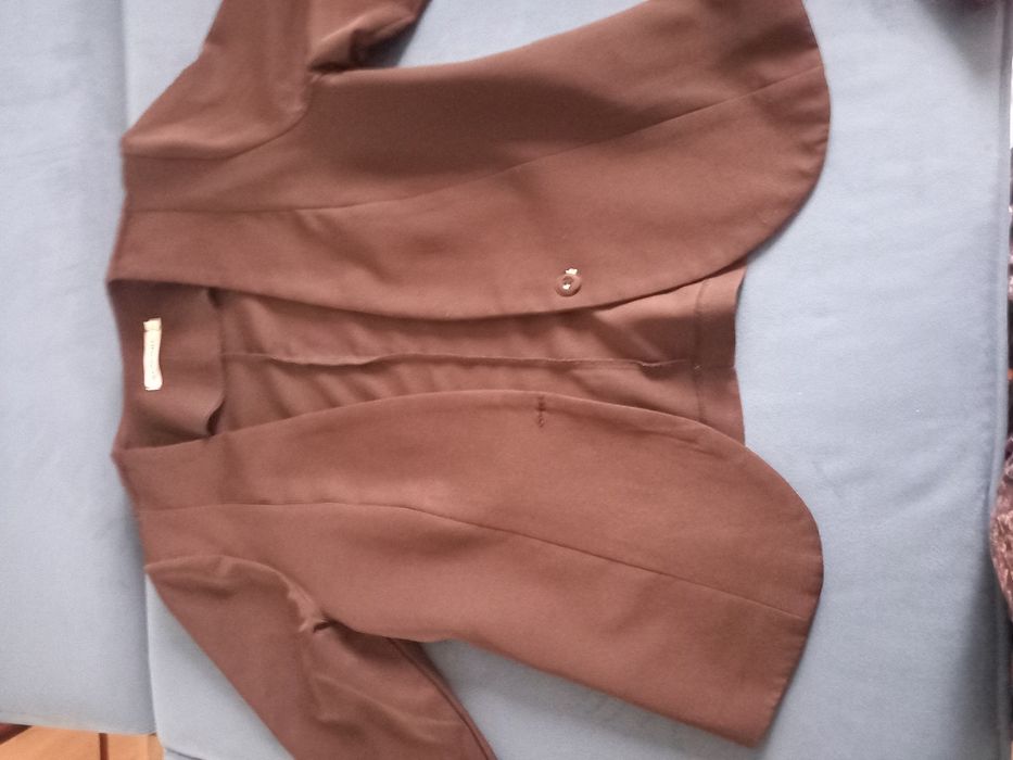 Продам чёрный офисный пиджак.Размер 50.Доя работы в школе, в офисе