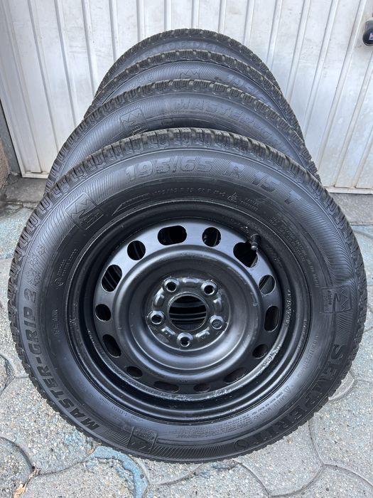Jante 5x114.3mm, anvelope iarna 195/65 R15 Mazda Kia Hyundai Renault