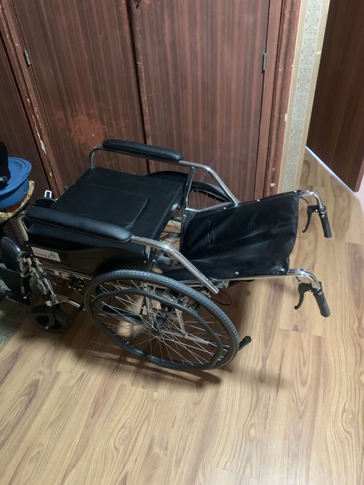 Инвлидное кресло трансформер