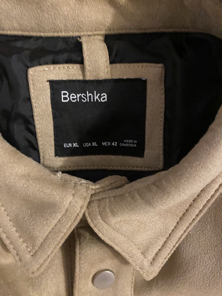 Geaca bershka xl