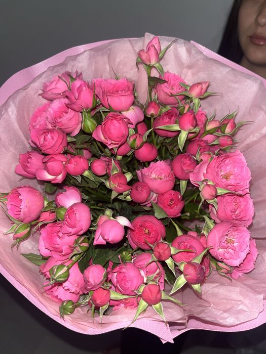 Розвые розы.