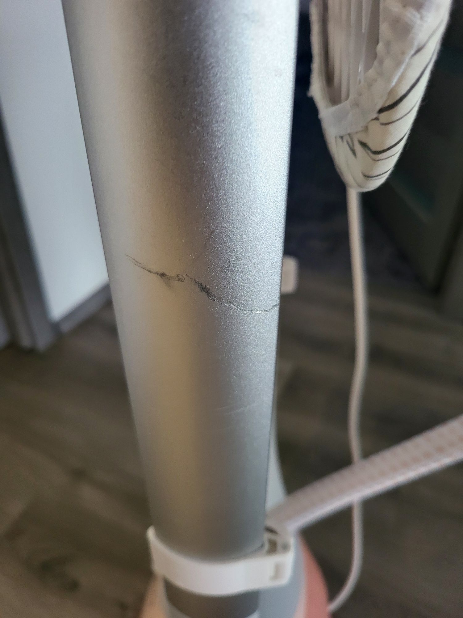 Fier de călcat vertical Philips