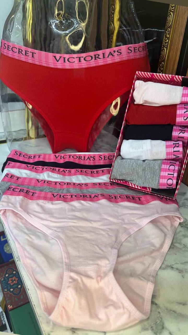 Stoc chiloti dama Victoria Secret
