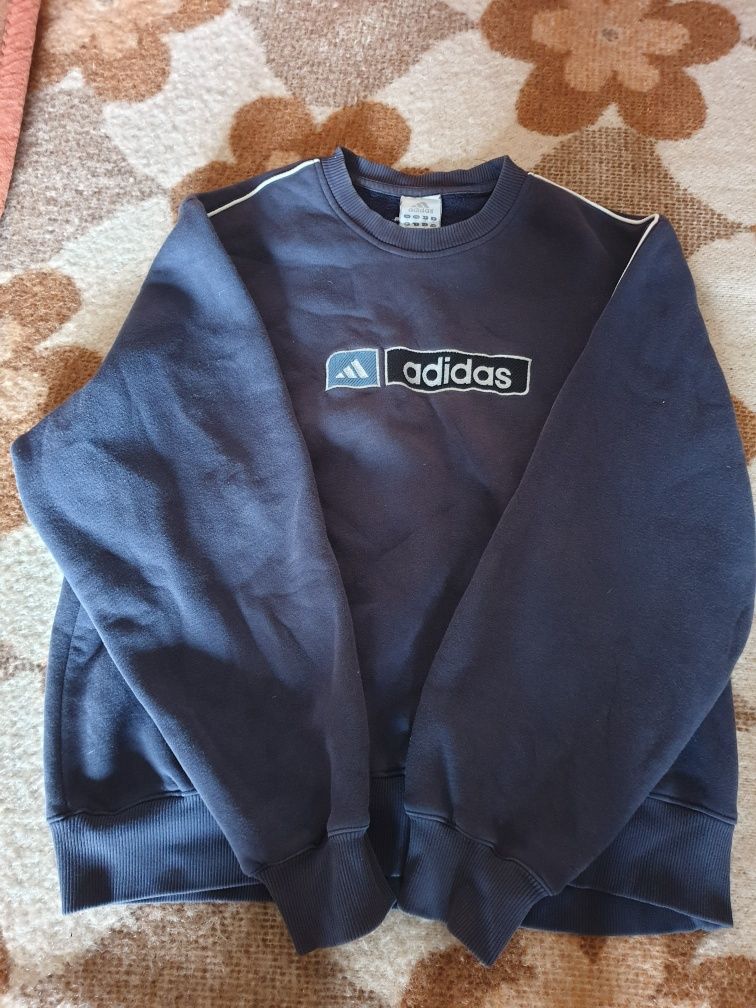 Flanele nike  ,adidas mărimea m
