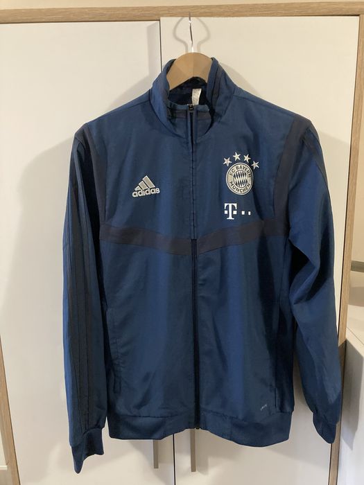 Чисто Нова Мъжка горница Adidas