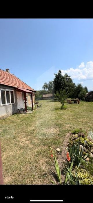 Casa taraneasca in inima naturii