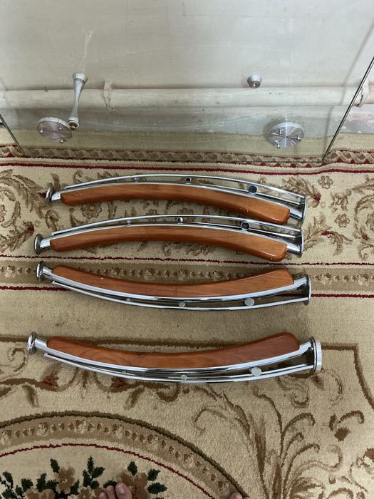 Стеклянный стол для кухня 150*90