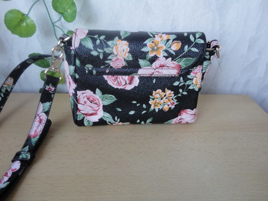 Adax/естествена кожа/дамска чантичка