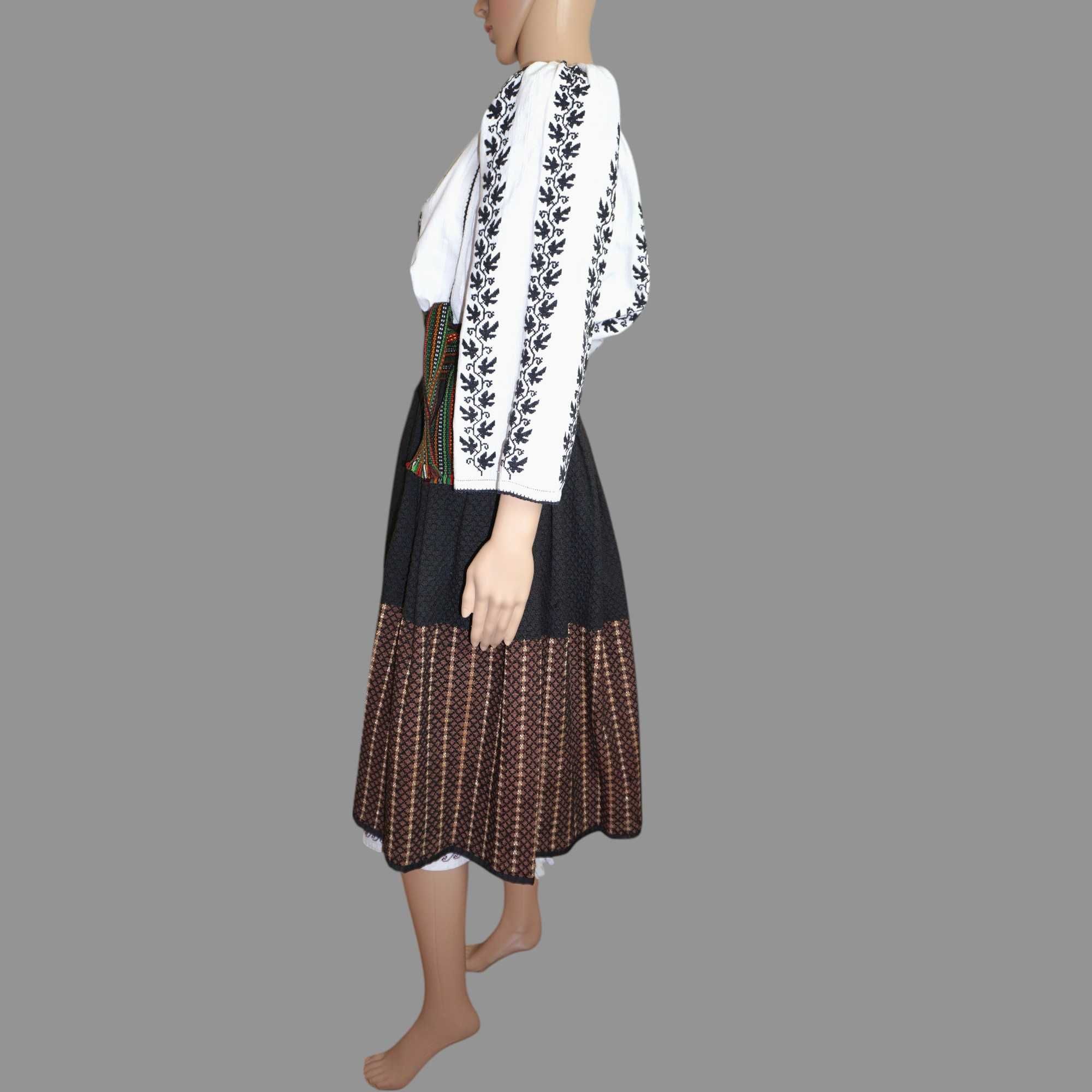 Costum popular vechi cu valnic, port popular oltenesc 36-38