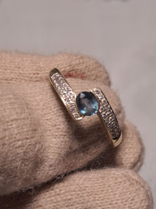 Inel aur 14 k cu safir și diamante