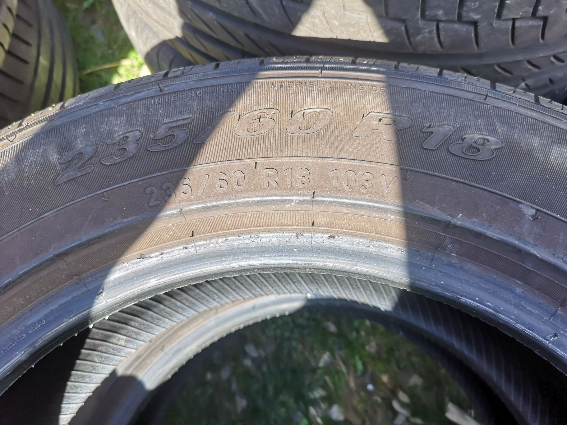 Doua Cauciucuri 235 60 R18 Pirelli