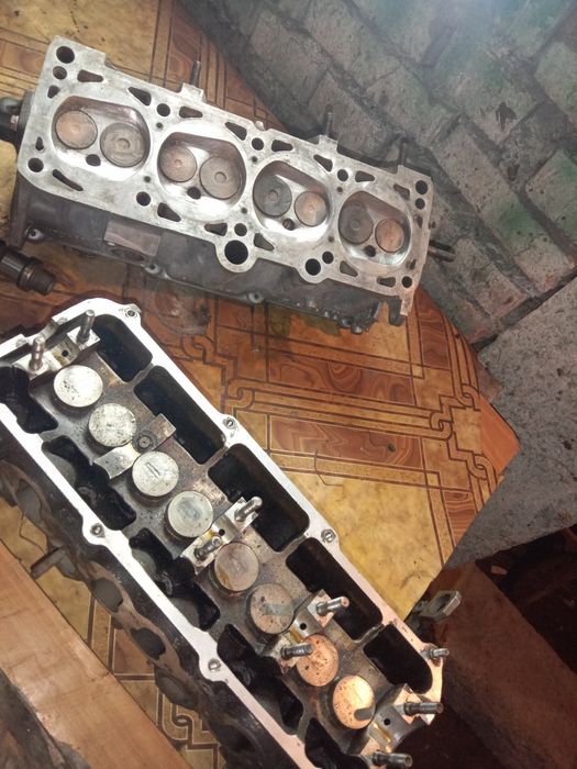 Продам головки1, 8 инжектор пассатб3 аудиб3 80 гольф3 на запчасти