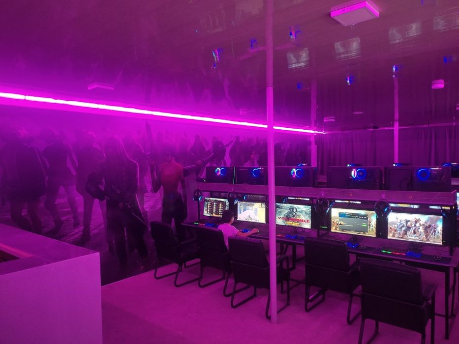 Game club, компютерлар сотилади.