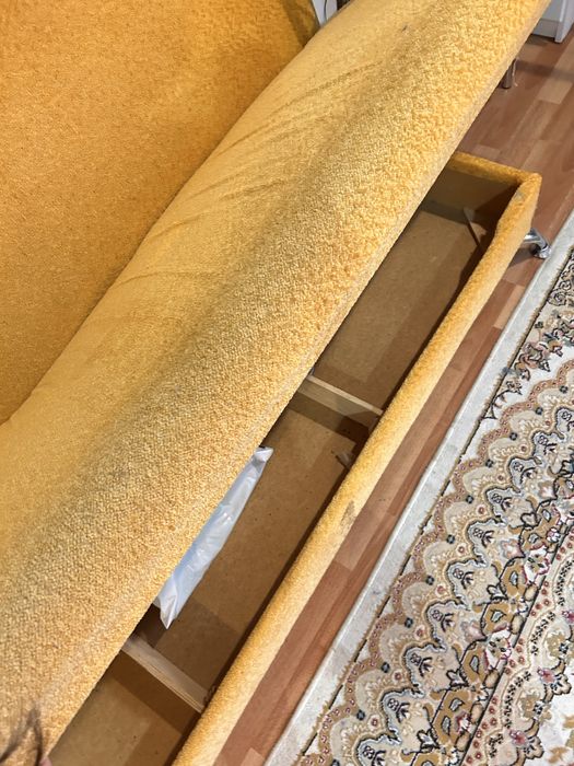 Продается б/у диван