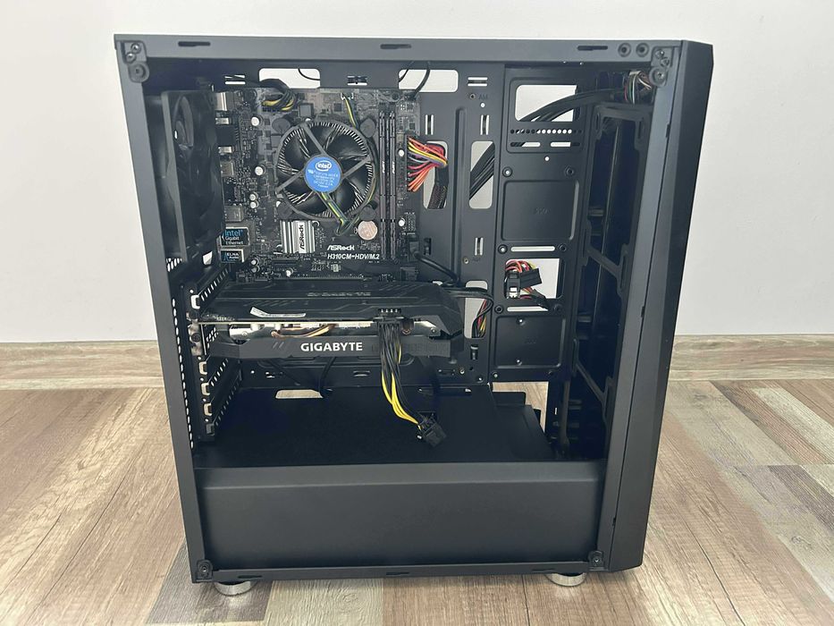 Геймърски компютър: GTX 1660 Super, Intel Core i5-9400F, 32 GB