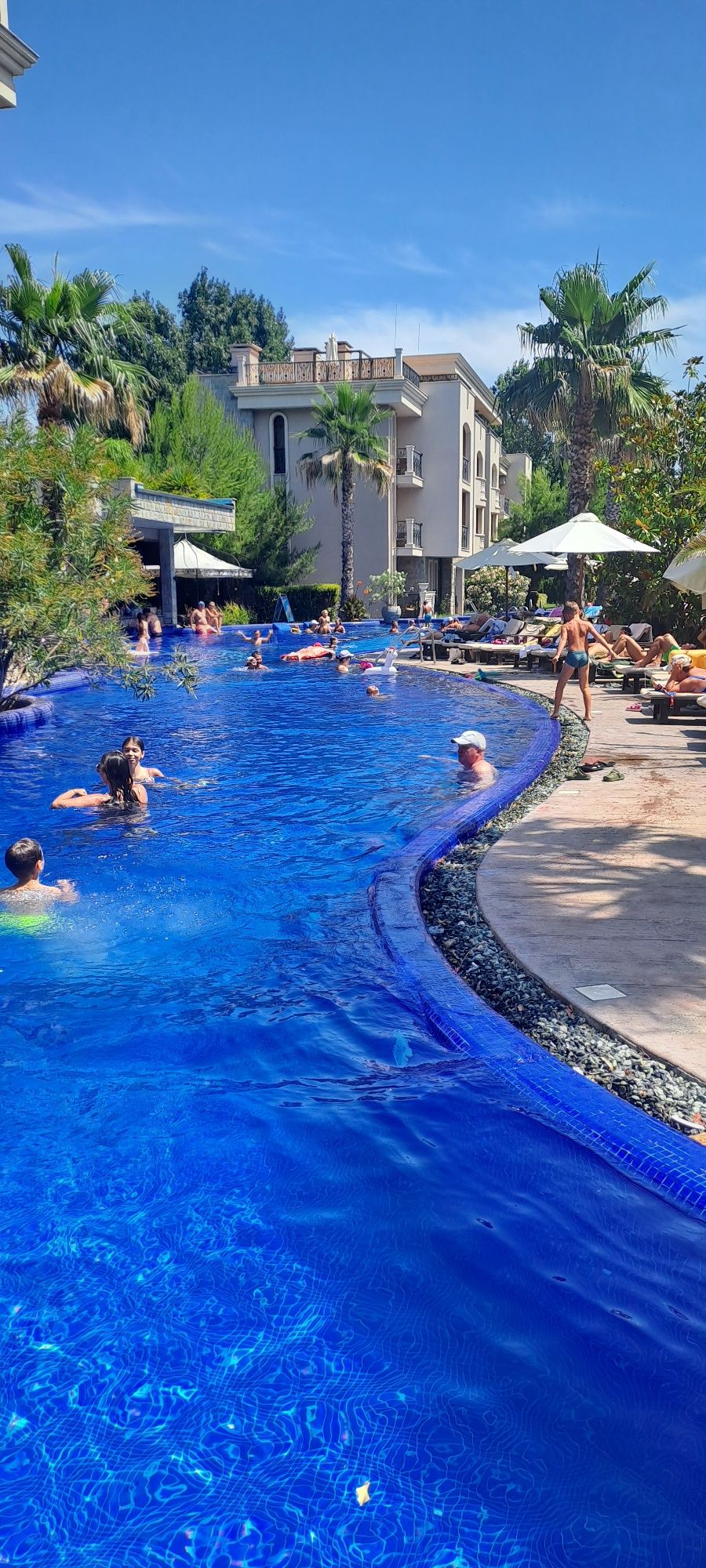 Апартаменти под наем в к-с Cascadas Family Resort. Слънчев Бряг.