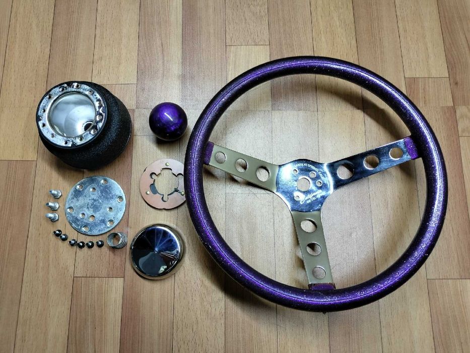 Продам Декоративная руль и ручка АКПП универсальный Оригинал