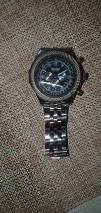 Продавам  стилен мъжки часовник  RHINO