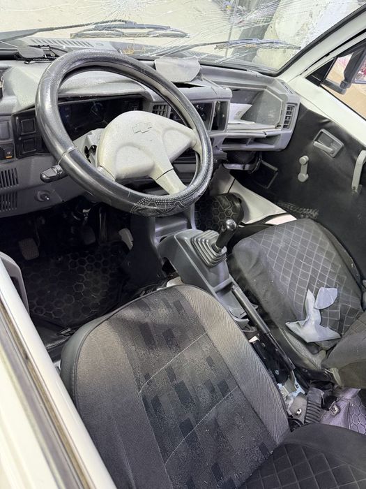 Chevrolet Damas 2023 metan bor srochna sotiladi