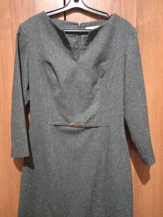 Демисезонное теплое итальянское платье 42-44р.