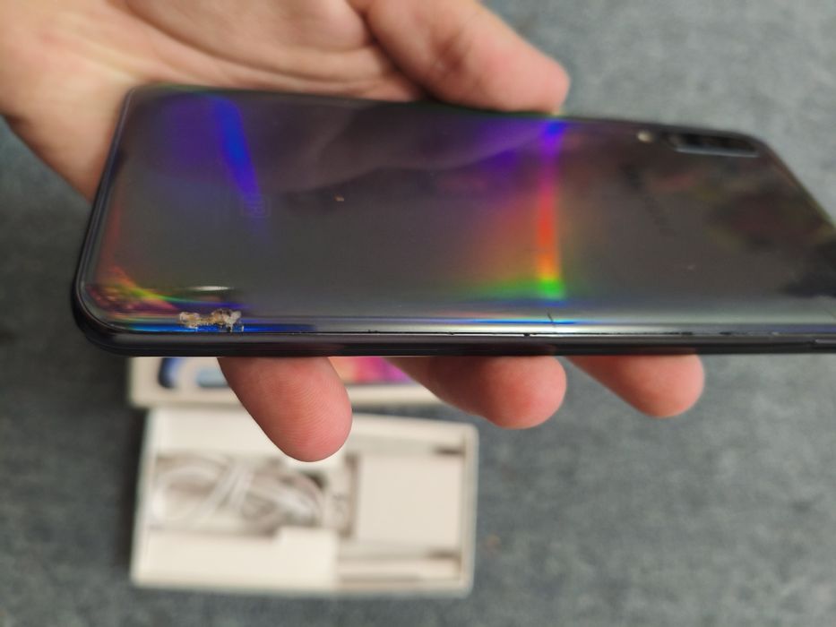 A50 samsung sotiladi