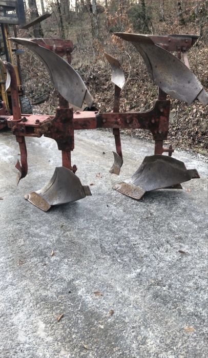 Plug pentru diferite Tractoare