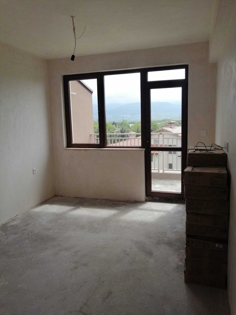 Продава се Тристаен апартамент в Пловдив, Остромила - 117 кв.м за 1197 €/кв.м - Снимка #3
