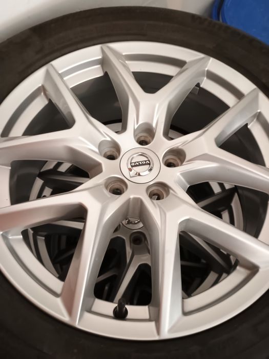 Jante Volvo 18 (roti complete)