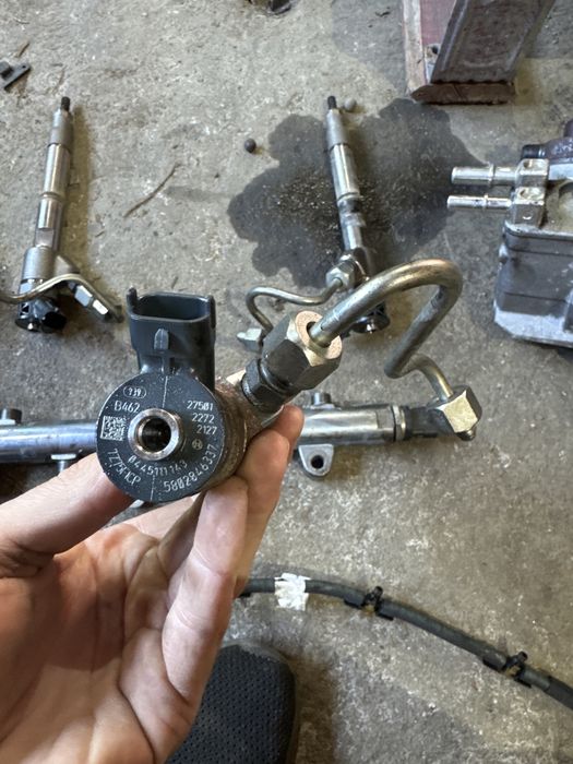 0445111143 5802846337 Bosch Injector Iveco Daily VI 2.3