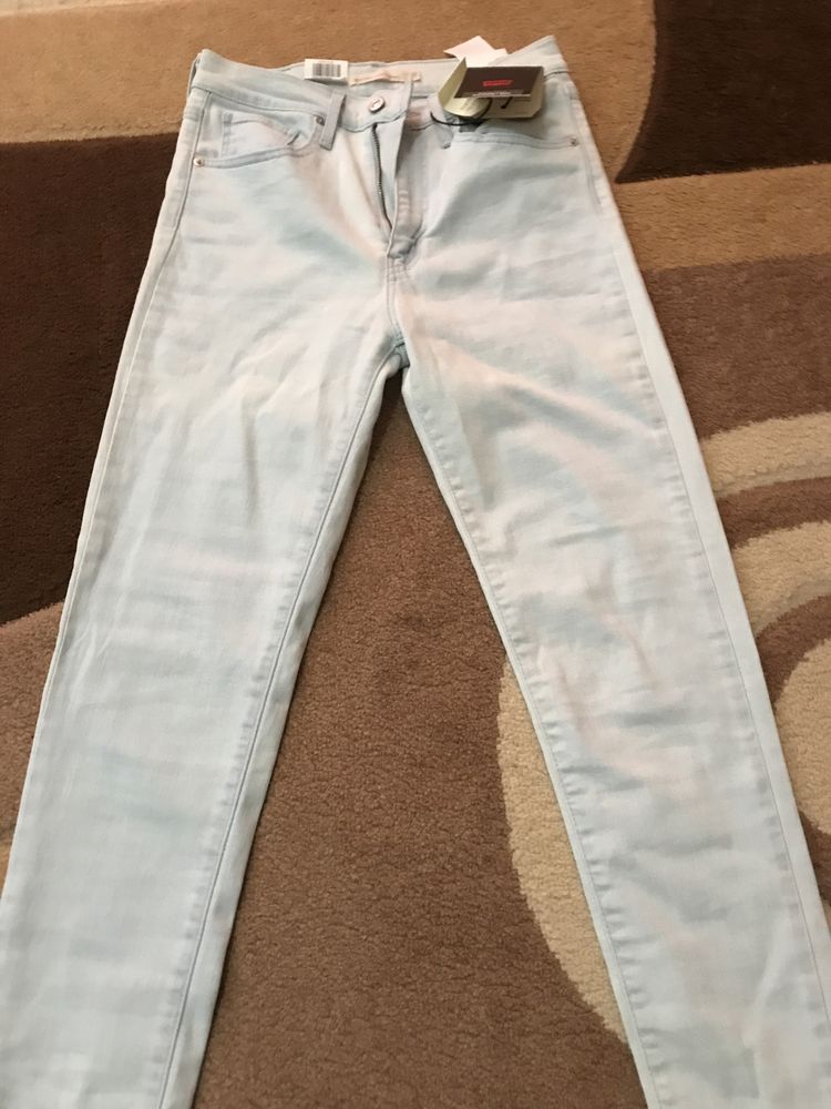 Vand blugi levi s