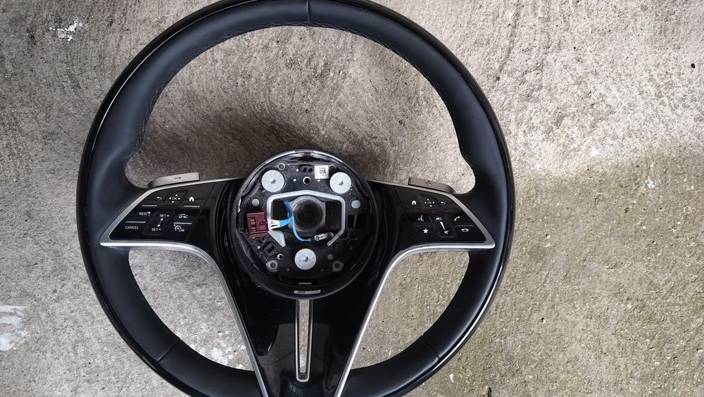 Vând volan Mercedes w213