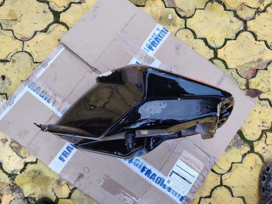 Rezervor Aprilia Rs, Derbi Gpr