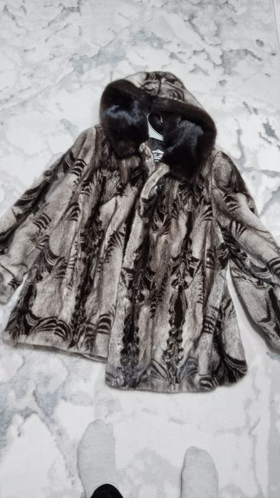 Продам норковую шубу