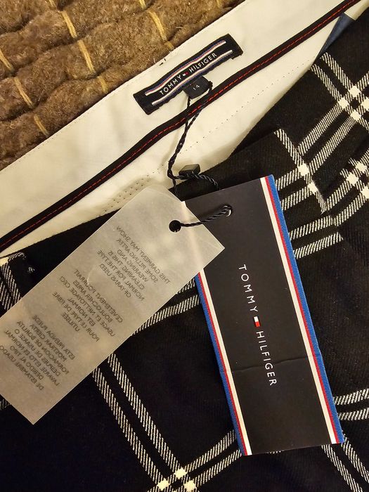 Дамски панталон TOMMY HILFIGER - нов