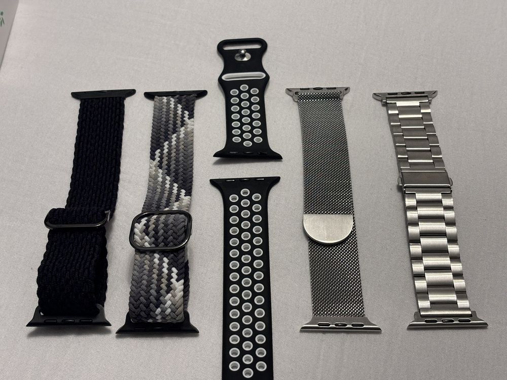 Apple watch SE 2 44mm Midnight Sport Loop