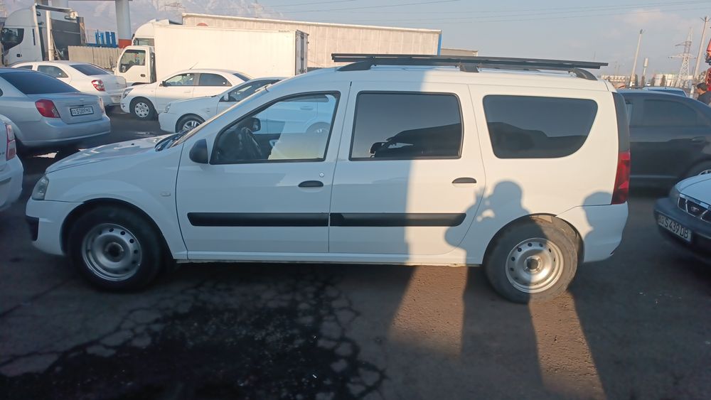 Lada largus 2019 год восьмиклапанный экономичный мотор