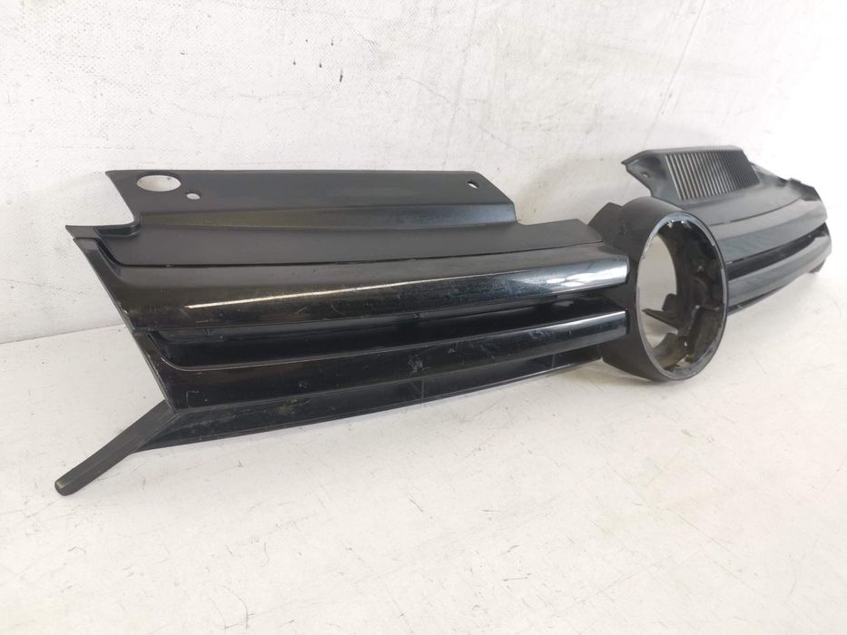 Радиаторна решетка Фолксваген / Volkswagen VW Golf 6 Оригинална В Добр