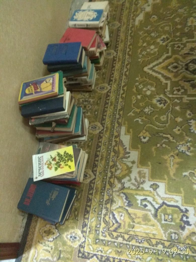 Продам книги. В розницу