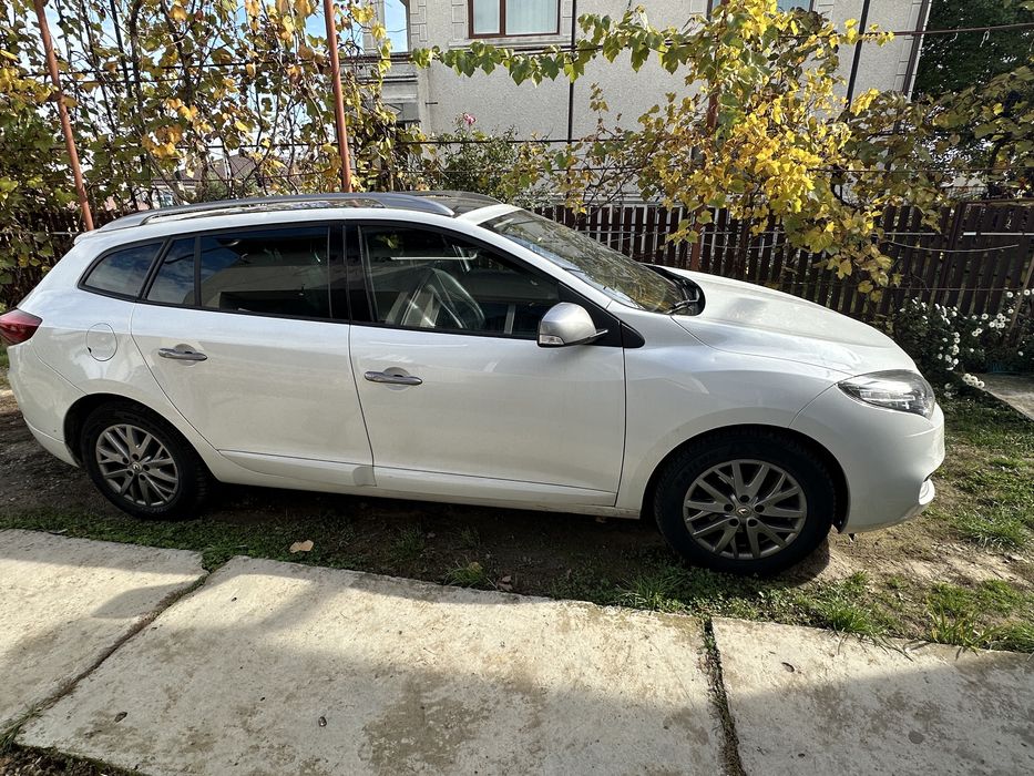 Renault Megane 3 GT line, 2013 . 5700 €- negociabil• 1.5 Dci- 110 cp•