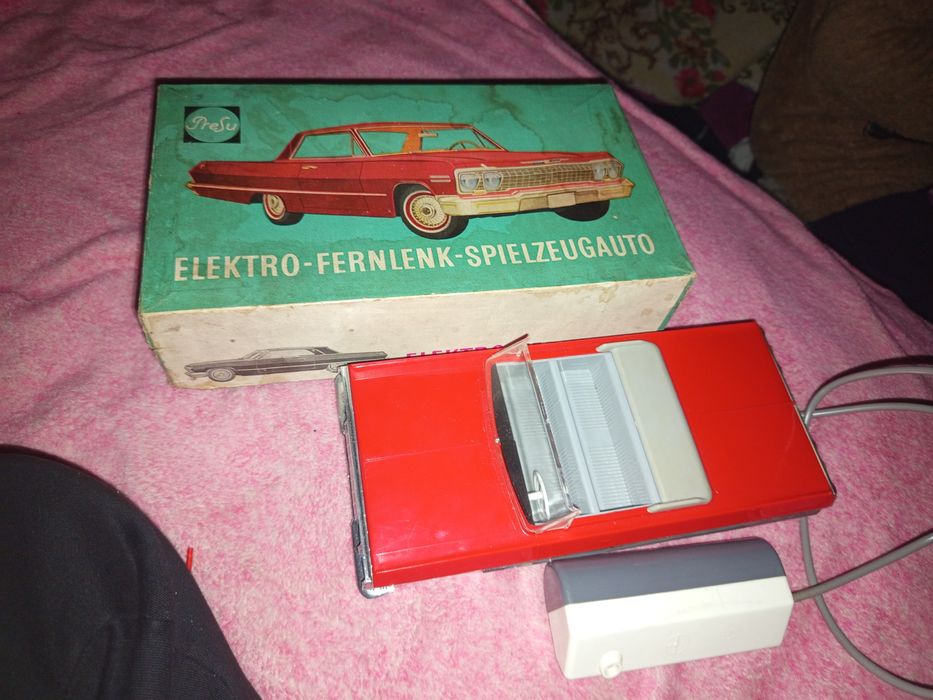 Mașină de epocă ani 30