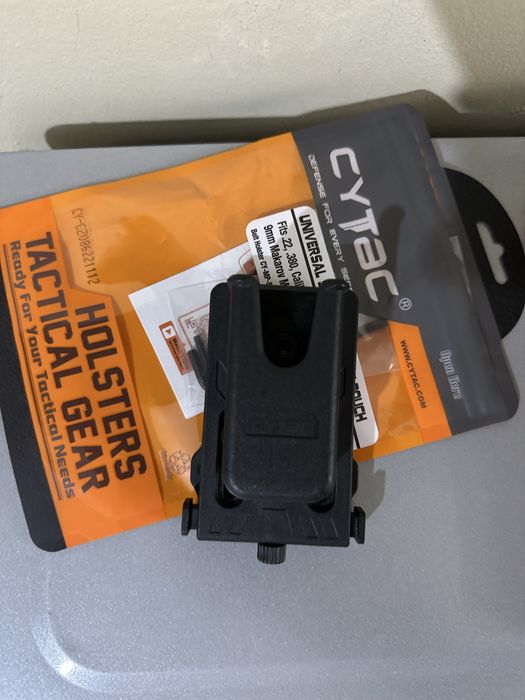 Кобури за пълнител и белезници