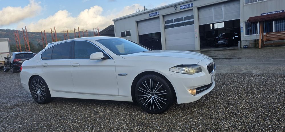 Bmw seria 5 an 2011 motor 2.0 diesel automat VARIANTE.