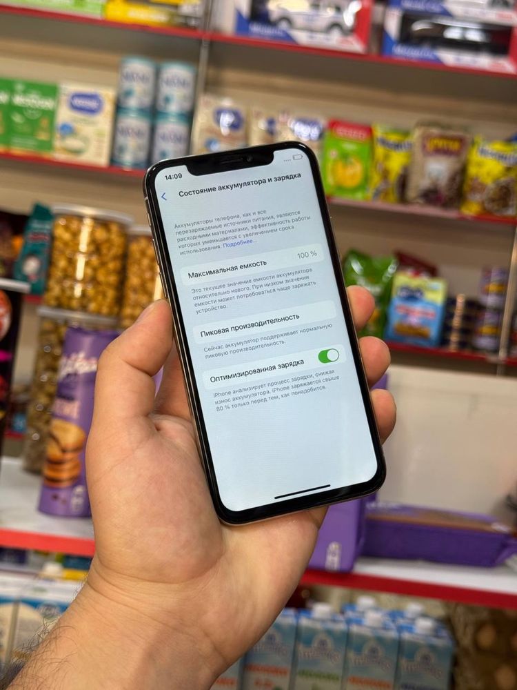 Iphone X 64gb xolati ideal aybi yoq srochno sotiladi
