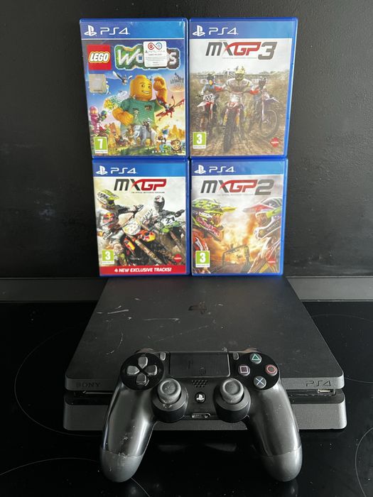 PS4 Slim 500 Gb + 4 jocuri + 1 manetă Stare Excelenta